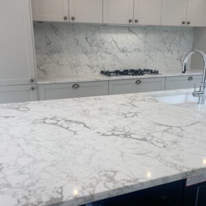 Arabescato Cremo Quartz Worktop